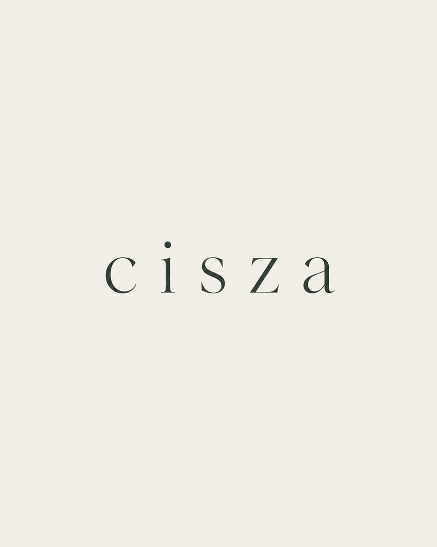 Wordmark Cisza, małe litery na kremowym tle